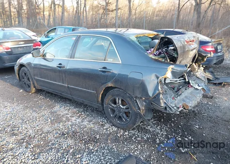 2006 Honda Accord 2.4 Se z USA, uszkodzony, nr VIN 1HGCM56376A111813